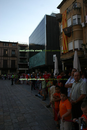 20070624-02-0027 Primera tronada de la Capsa Gaud&iacute;
